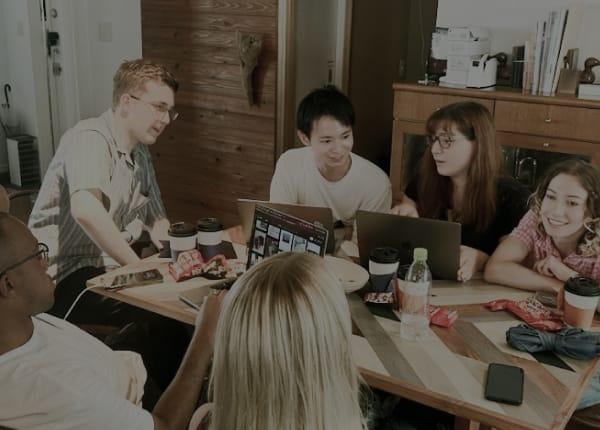 Exploring UX/UI Design in the Age of AI with DePaul University Students – Workshop Stage